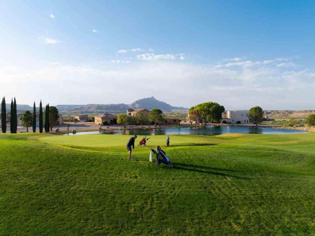 golf at Turtleback Mountain Golf & Resort