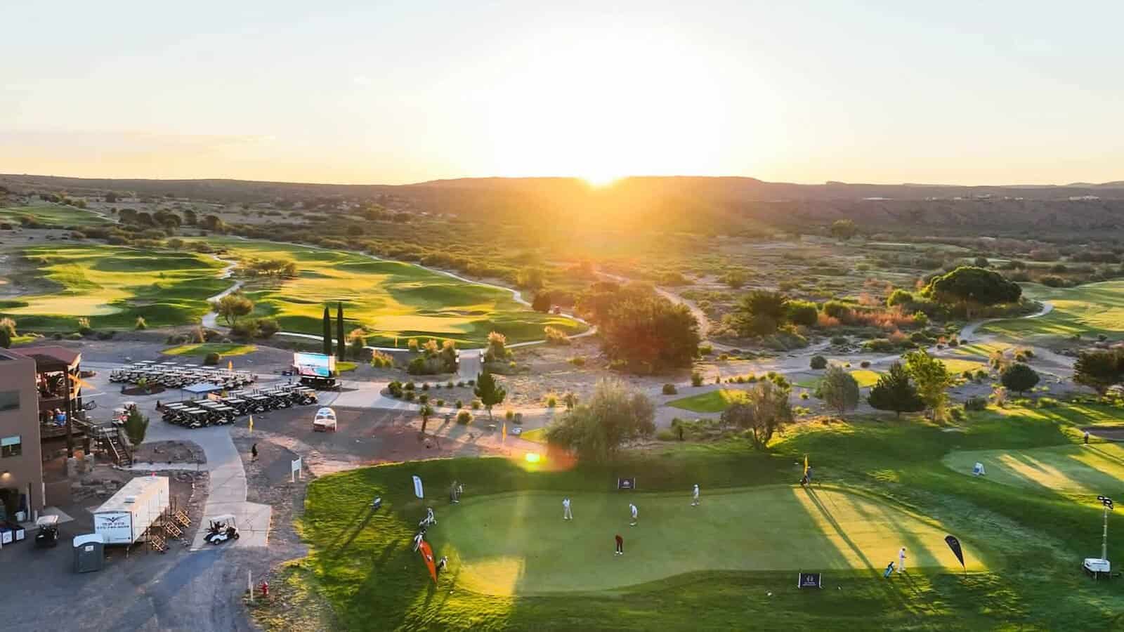 Putting practice during the 2025 New Mexico Open